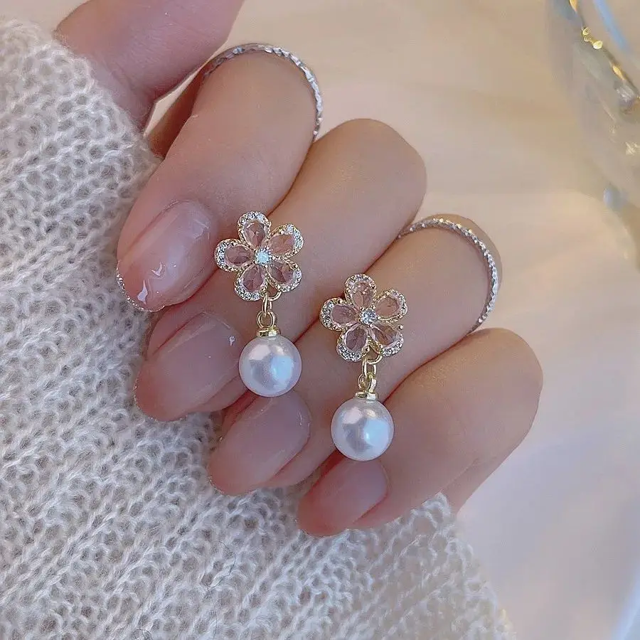 

Elegant Sweet Flower Stud Earrings For Women Girls Exquisite Zircon Imitation Pearl Flowers Earring Party Christmas Jewelry Gift