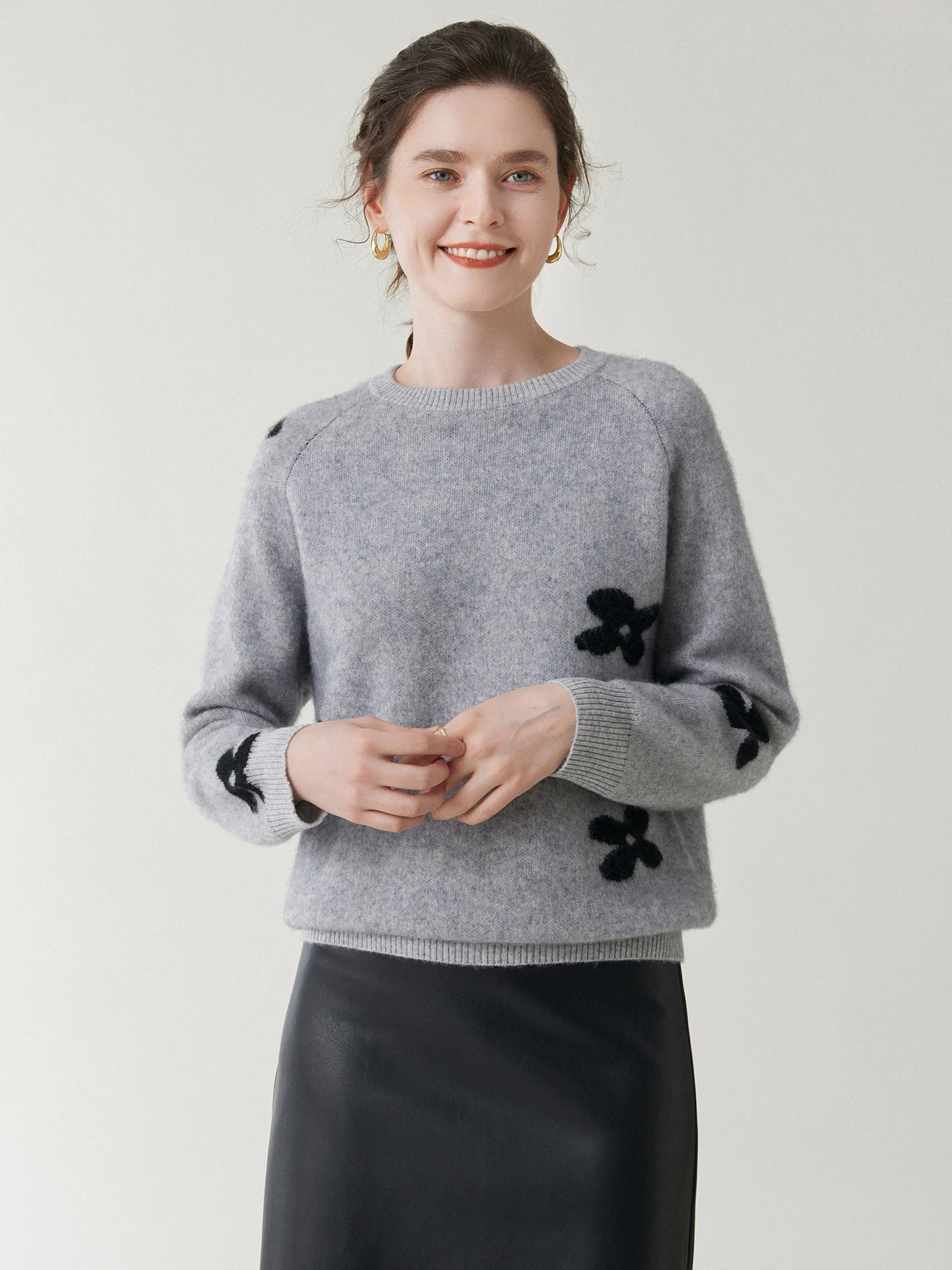 Autumn Winter New O-neck Cashmere Pullover Sweater Women Loose Thickened Versatile Jacquard Fashion Knitted Coat Elegant Gentle