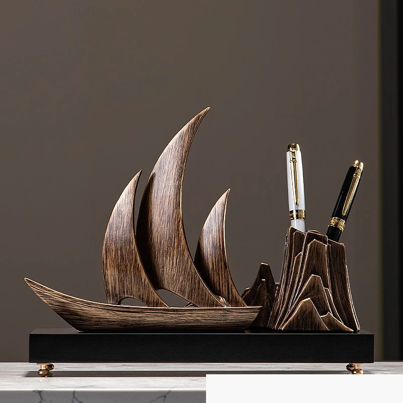 Smooth sailing, sailing ornament pen holder, light  and high-end sense, giving leaders high-end office desktop decorations