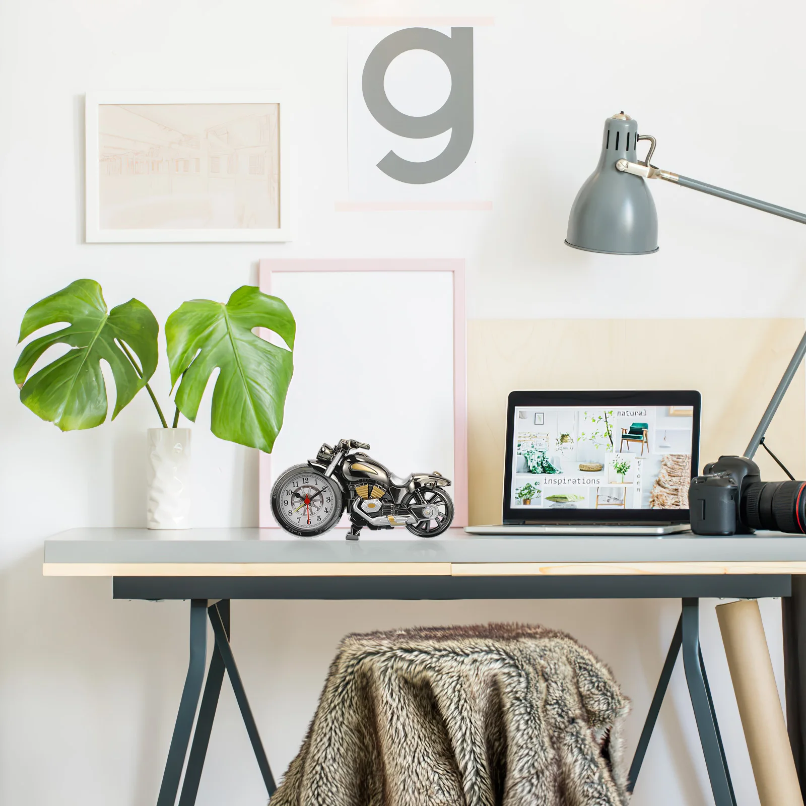 

Vintage Motorcycle Alarm Clock Classic Old Style Accurate Decorative Gift for Motor Fans Vintage Clock