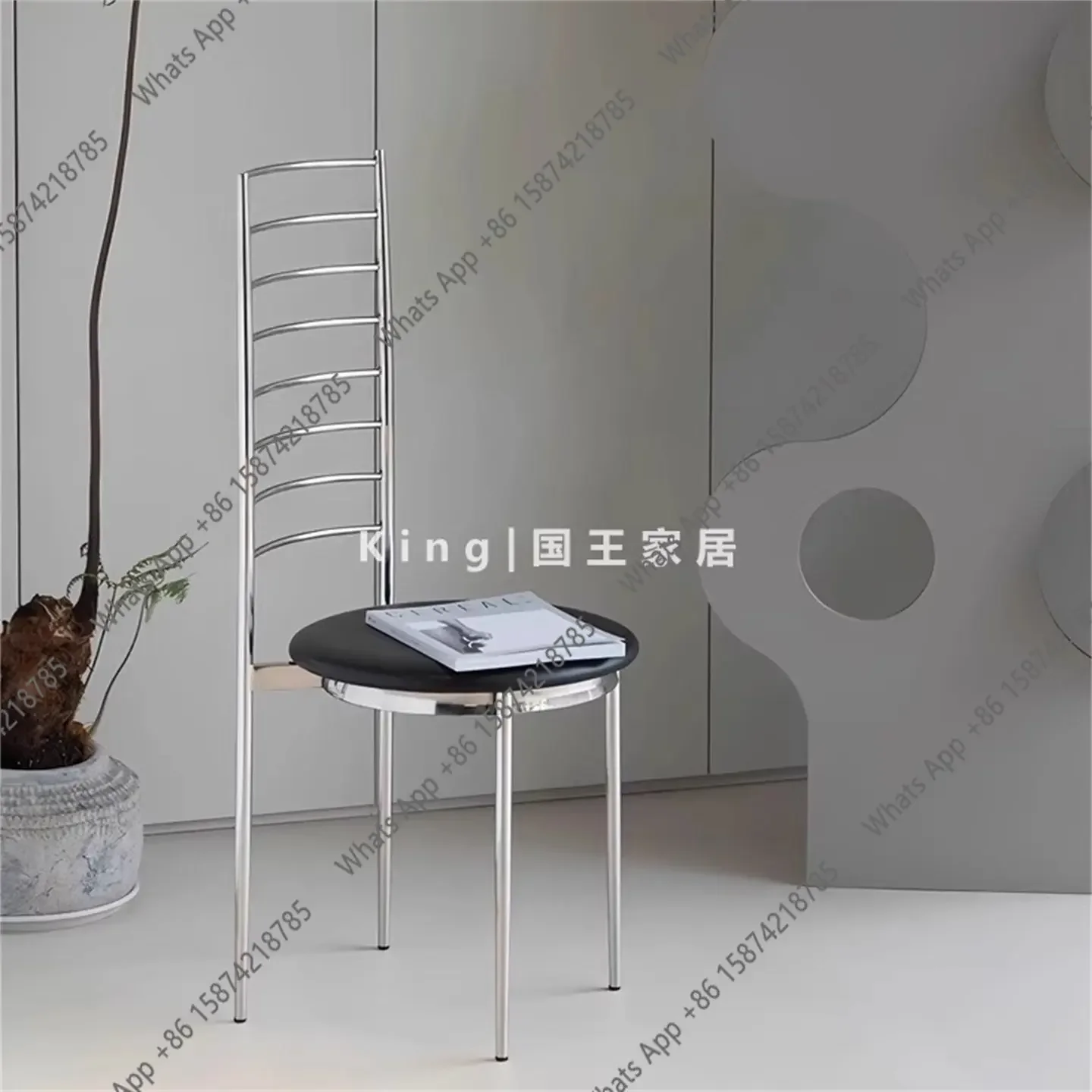 

Обеденный стул UU в средневековом стиле с высокой спинкой, из нержавеющей стали, итальянский минималистичный дизайн, декоративный стул, минималистичный стул