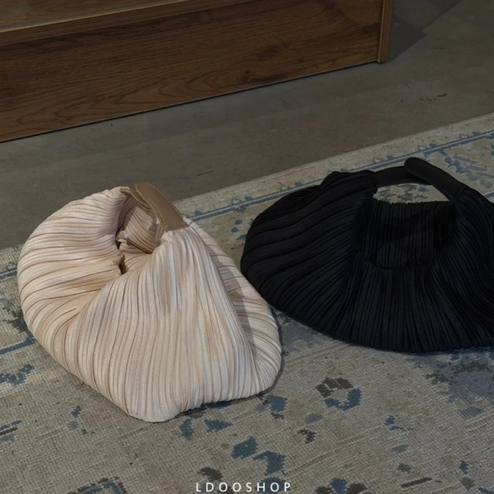 Korean-style Lightweight Large Capacity Ruffles Handheld Bag Women's Fashion Elegant Temperament Versatile Zipper Clutch Bag