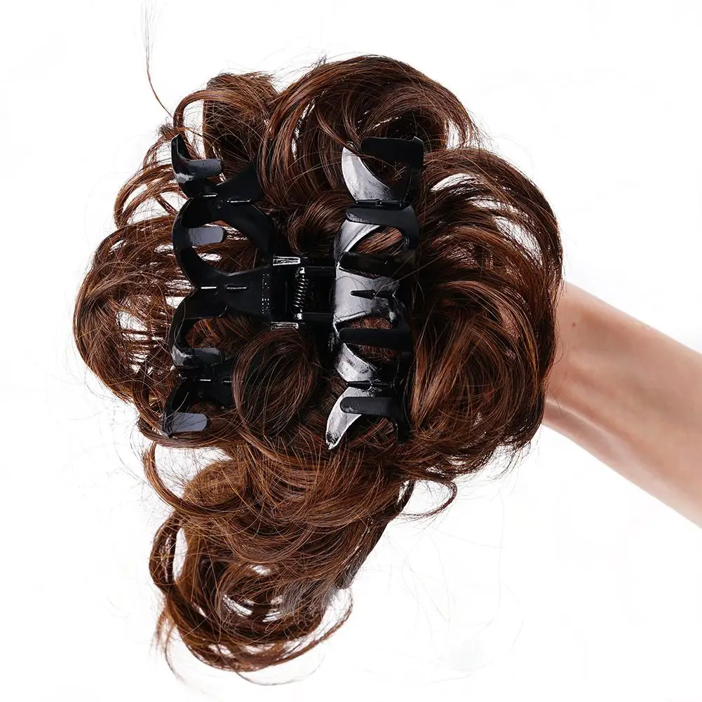 Syntetyczny klips do włosów Niechlujne kręcone włosy Peruki dla kobiet Kok z włosów Chignon Przedłużanie peruki Claw Clip In Hairpiece dla kobiet