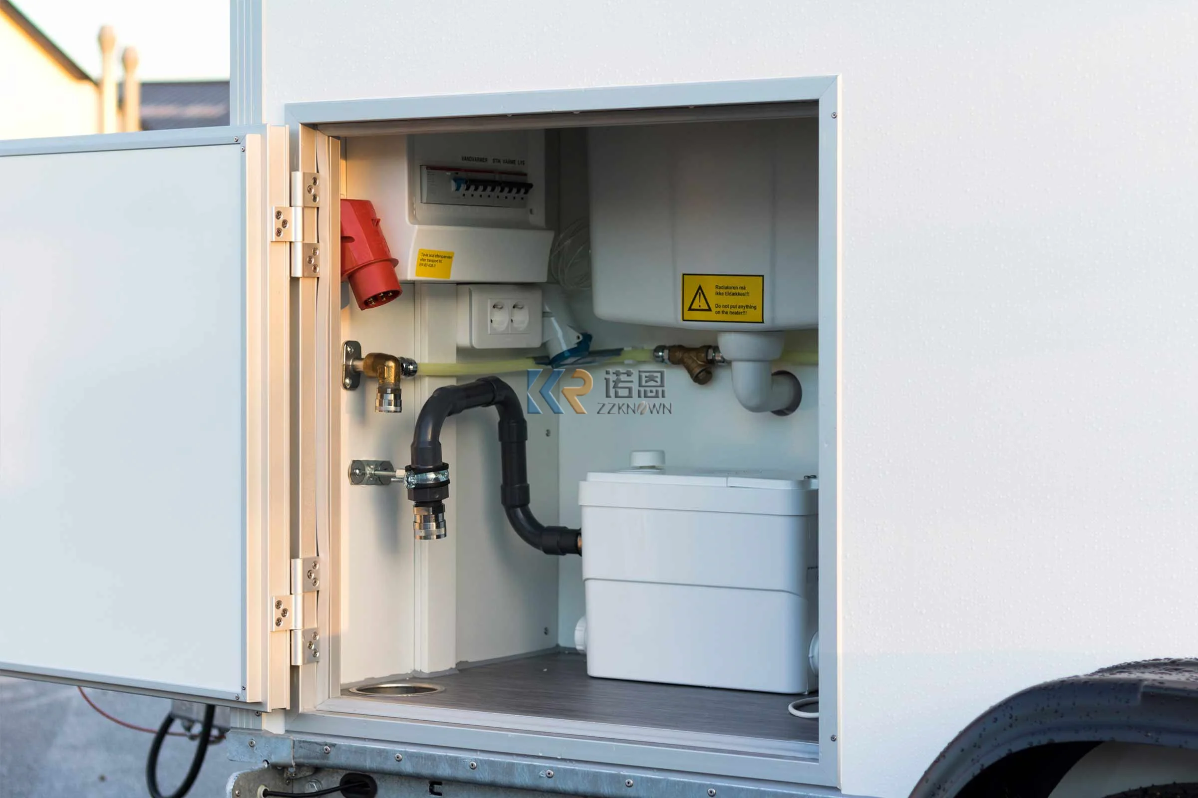 New Portable Bathroom Caravan Trailer Cabin 4 Berth Toilet Shower Rooms Luxury Portable Toilets for Sale Outdoor Mobile Restroom