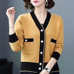 Spring Autumn Fashion Knitting Cardigan Coat Female All-match Buttons V-neck Long Sleeve Sweater 2024 New Patchwork Pocket Tops