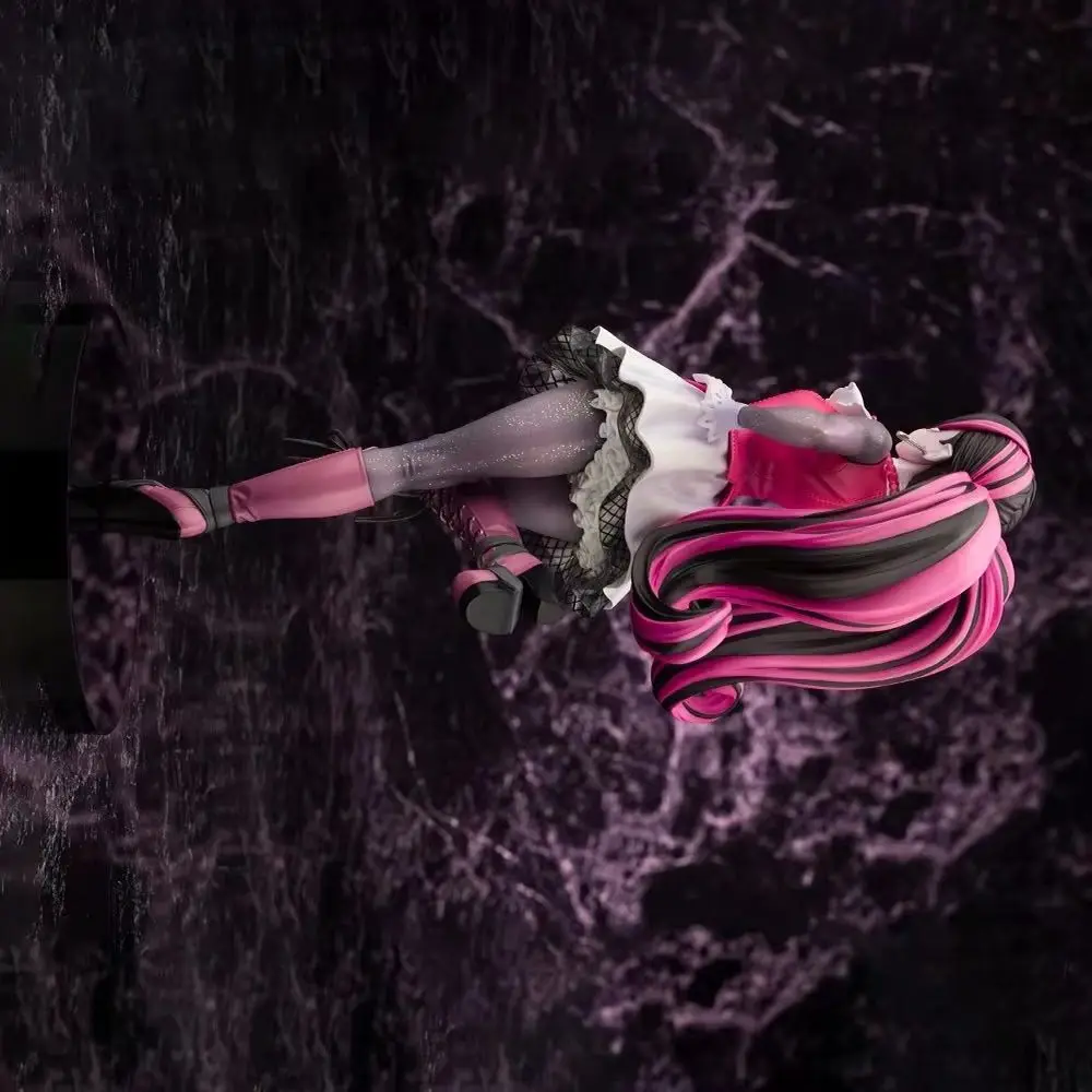 

100% оригинал Kotobukiya Monster High - Дракулаура - Статуя Bishoujo - 1/7 Аниме Фигурки Модель Коллекционная игрушка
