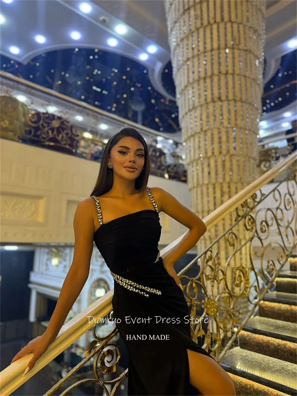 Dianruo Sparkly Crystal Spalline Abiti da sera Spacco alto Nero Robe De Soirée Femme Lucido Maxi Abito da ballo Personalizzato