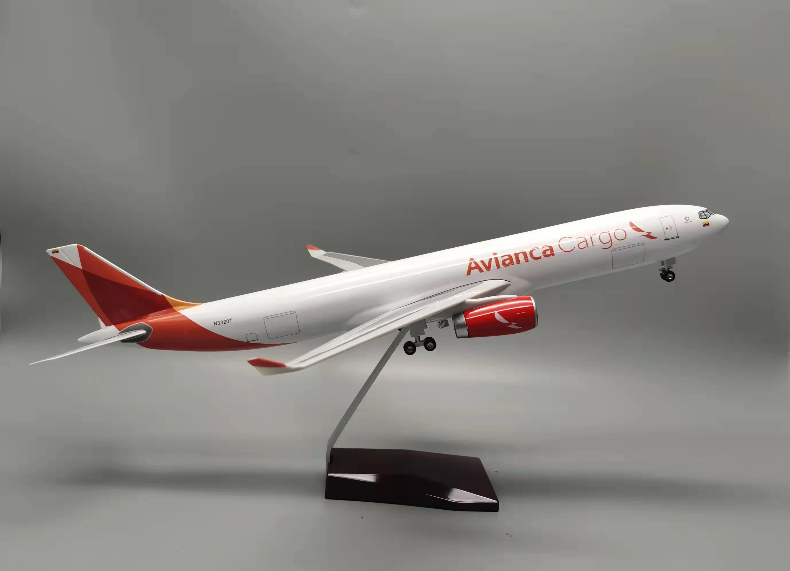 

Aircraft Plane 47CM 1:135 scale Toys airplane Model A330 Colombian cargo plane Airway W Base wheel Resin Plastic Assembly toys