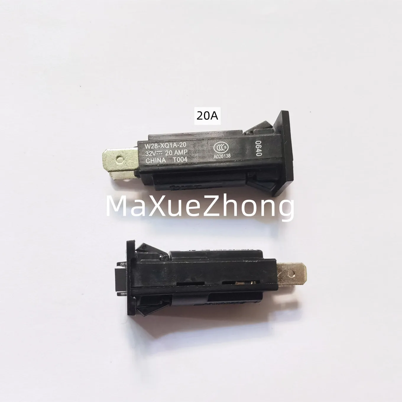 Original new 100% import circuit breaker W28-XQ1A thermal circuit protection switch 3A 4A 5A 6A 7A 8A 10A 15A 20A 32V