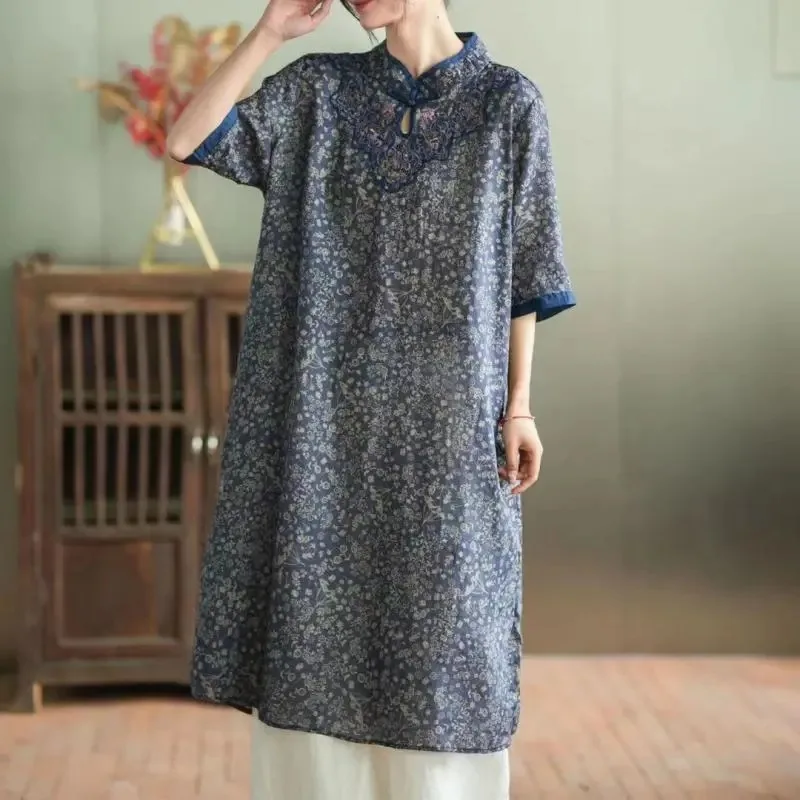 

Women's New Chinese Style Embroidered Ramie Blouse Mid-Length Mandarin Collar Button Down Linen Tea Tunic
