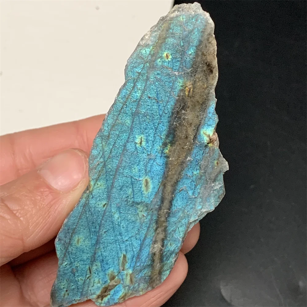 ornamento-de-labradorita-natural-rara-azul-pavao-em-fatias-amarela-roxa-e-rosa-clara-amostra-mineral-de-labradorita-contas-de-cura