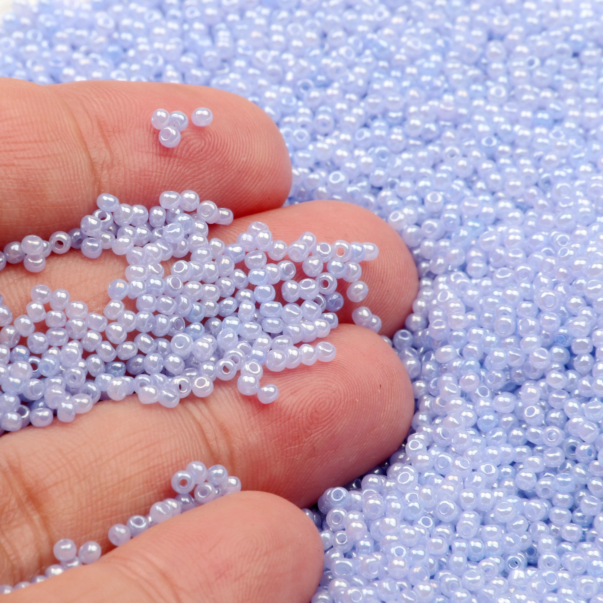 2mm  Jewelry Making DIY Seed Bead Cream Color shiny pale glass beads Opaque Seed Beads 10g 1300PCS  High Quality GSB-C