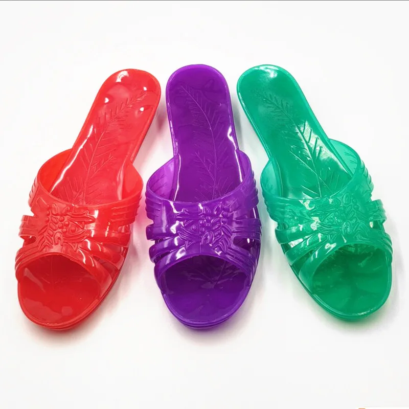 New Women's Summer One Word Hollow Out Flat Sole Slippers Soft Sole Non Slip Transparent Crystal Slipper Beach Slipper