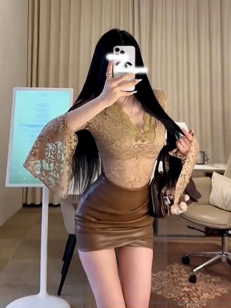 

Pure Desire Lace irt Women's Slim Fit V-ne Bell Sve Inner Wear Top Trendy Design Korean Sle Long Sve Color