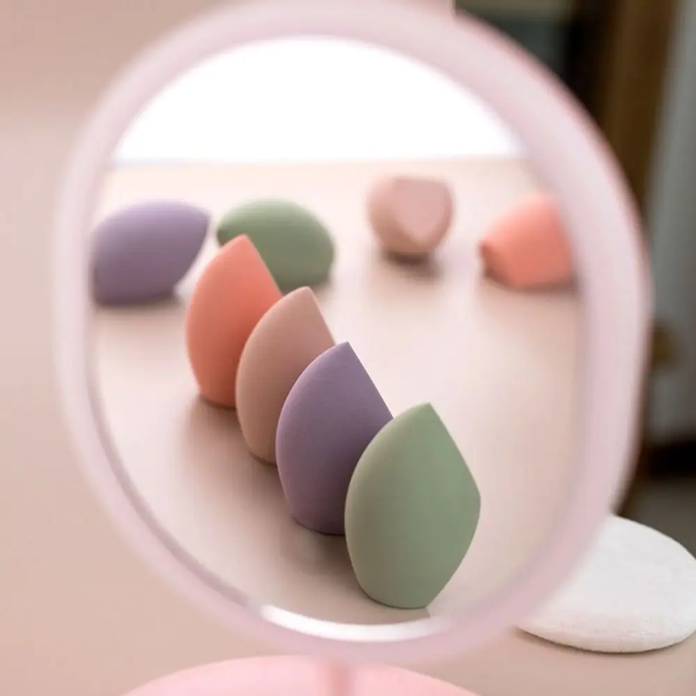 Frullatore per trucco ultra grande da 8 cm Asciutto e bagnato Tre tagli Soffio cosmetico Applicatore di spugna cosmetica leggera colorata