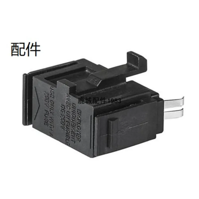 connecteur-de-prise-schurter-avec-fusible-dd1101241111-avec-couvercle-arriere-1-piece