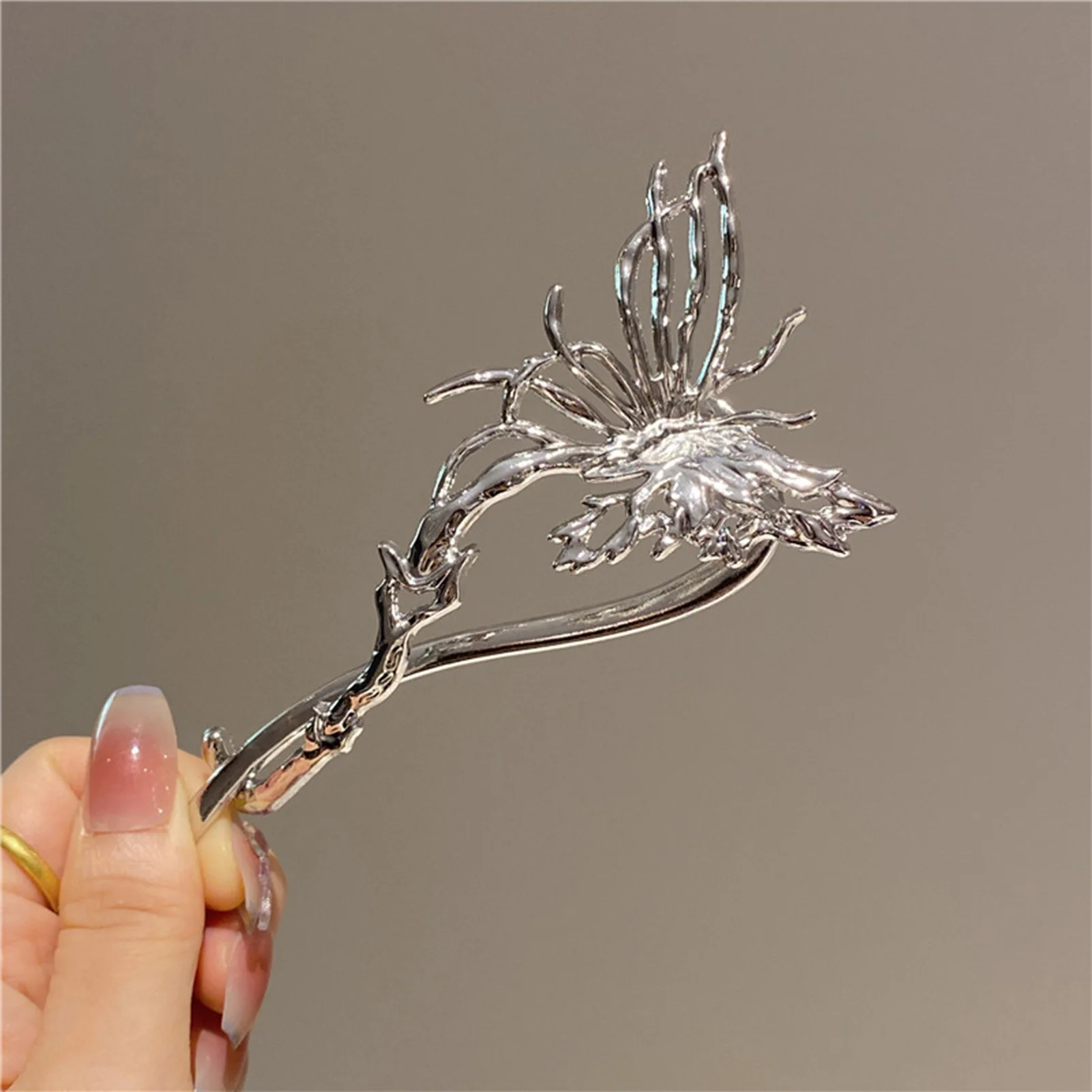 Woman's Butterfly Hair Claw Clips Adaptable Thin Hair Gun Grey Metal Frog Clip for Bridesmaid Wedding Gown Banquet Newly