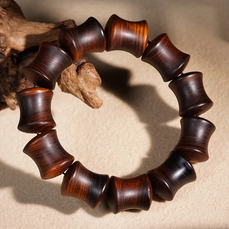 Thunder-striken Chinese Cypress aged bamboo knot prayer bracelet, unisex black oil material Buddhist beads collectible ite