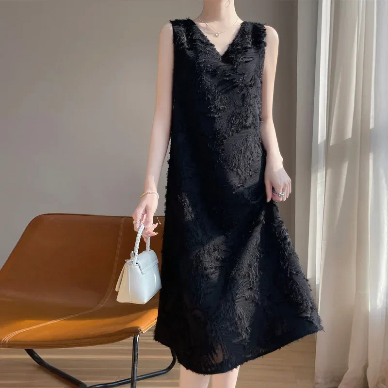 실크 새틴 V넥 롱 미디 스커트 슬리브리스 플로럴 컷아웃 여성 드레스 헤비 자수 무릎 길이 중국 패션