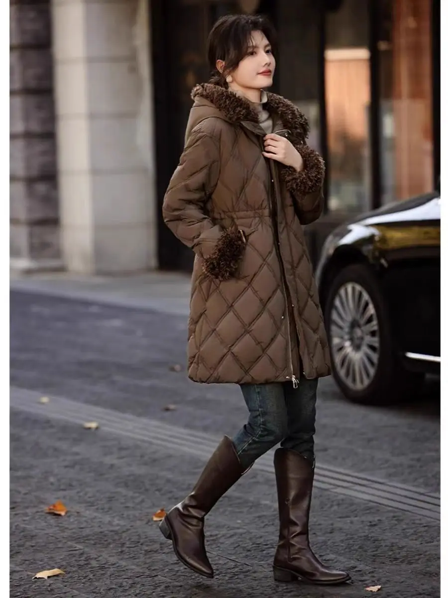 Giacca invernale in lana di agnello patchwork con cappuccio Donna 2025 Nuovo Parka Cappotto lungo in cotone spesso Capispalla imbottito allentato femminile