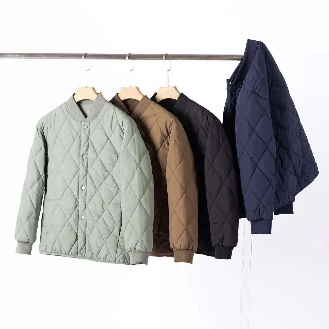 سترة قطنية بياقة بيسبول مخيطة من الدفء للرجال والنساء معطف خريفي وشتوي مناسب للشباب