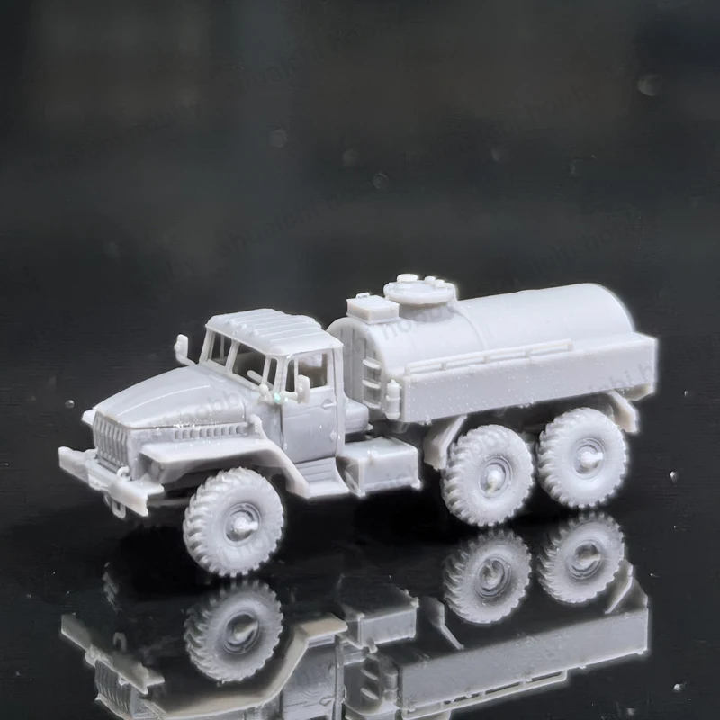 1PCS 1/144 Scale Ural Oil Truck Static Model 3D Printed Miniature Tanker Vehicle Unpainted Ornament for Diorama Making DIY Hobby