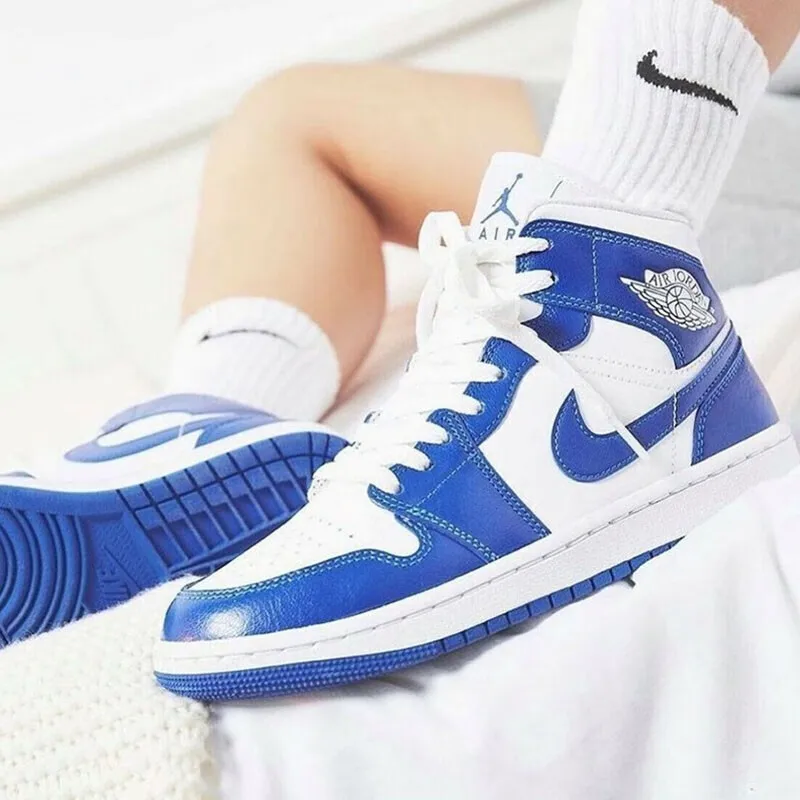 Jordan White Blue Air Jordan 1, спортивные удобные трендовые туфли в стиле ретро со средним верхом