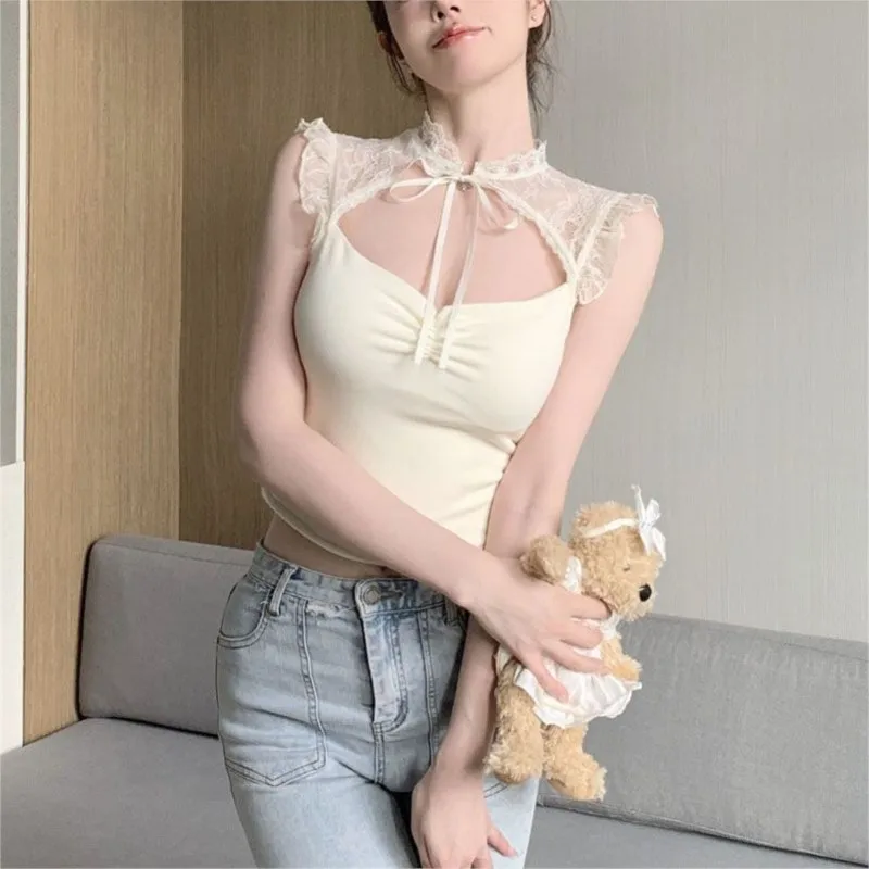 

Маленький кружевной топ с бретелькой на шее и летящими рукавами для женщин, который можно носить на улице, чистый и жаркий летний топ с открытыми плечами