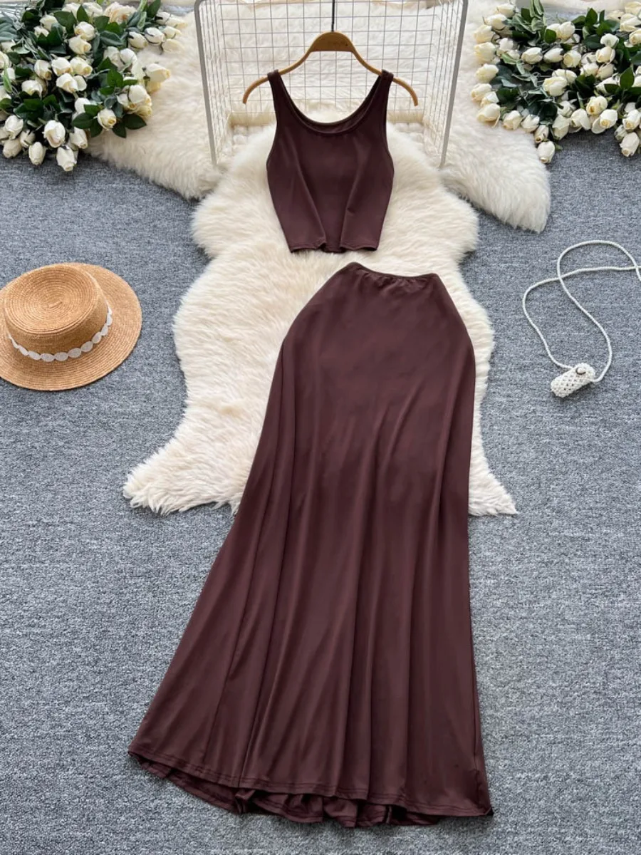 

Foamlina Trendy Solid Color Sleeveless Vest Top & High Waist Slim Fit Maxi Skirt Set Vintage Sophisticated Summer Two Piece Set