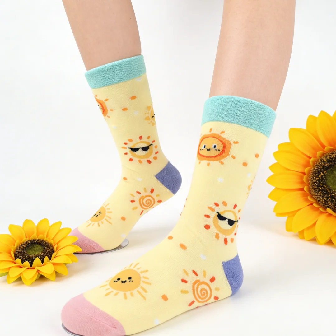 

1 Pair funny Cartoon Sun In Various Forms Mid-calf Sock For Women Daily Dress