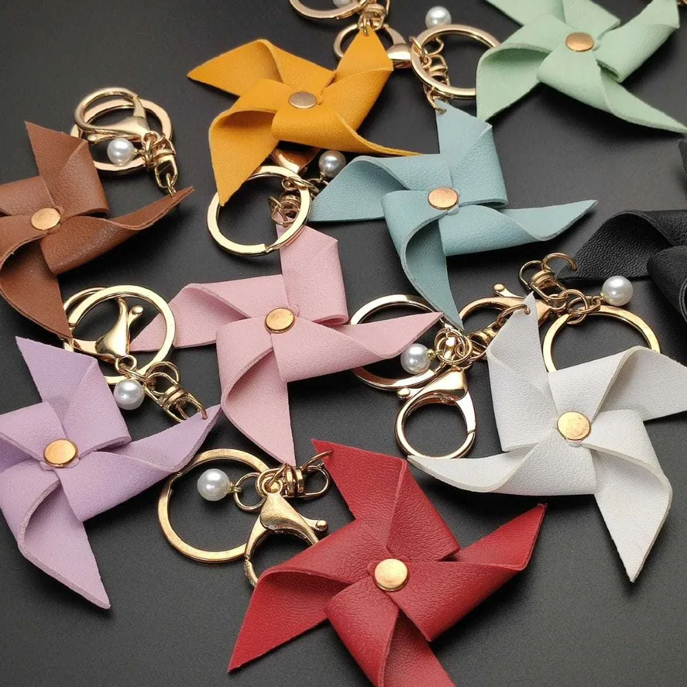 

Exquisite Small Wind Car PU Leather Keychain Pendant DIY Cute Cartoon Bag Hanging Keyring Decoration High-quality Small Gift