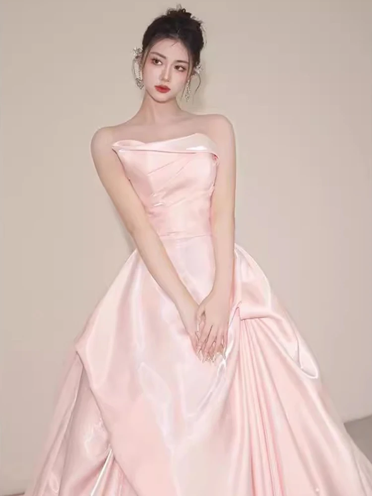 Deslumbrante Vestido de Noite Rosa de Cetim para Madrinhas 2025 Novo Estilo Vestido de Casamento Longo Sem Mangas Formal para...