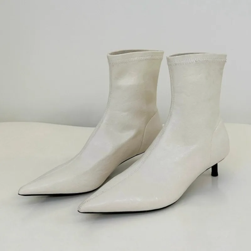 2025 New Pointed Toe Ankle Boots Fashion Mid Heels Sexy Shoes Designer Elegant Winter Short Boots Classical Party Pumps Zapatos