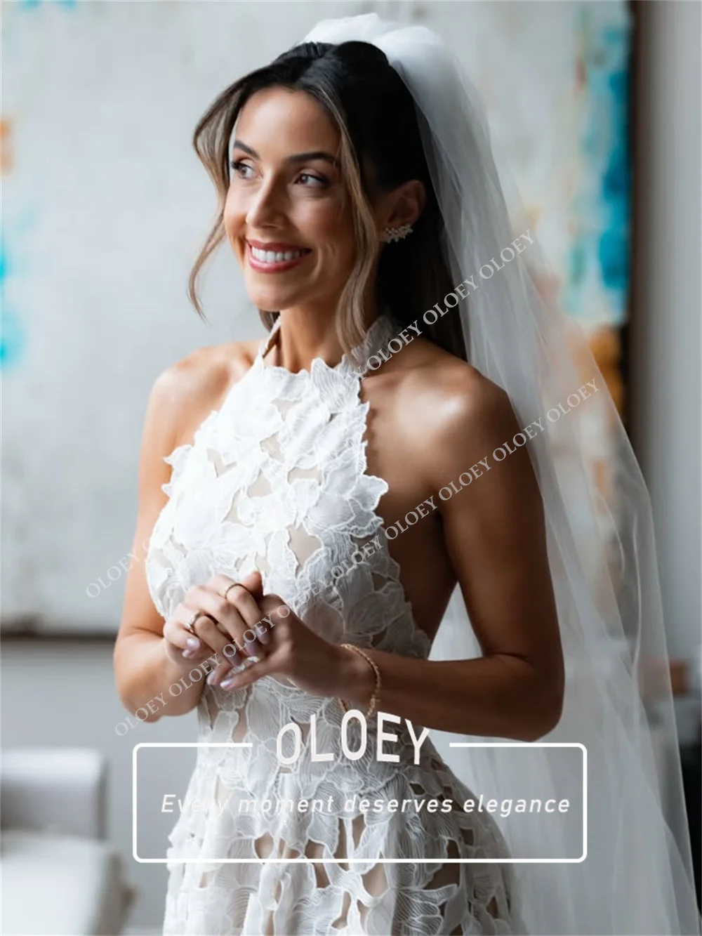 OLOEY Luxury Lace A Line Wedding Dress With Light Champange Lining Sleeveless Long Train Bridal Gown 2027 Customized