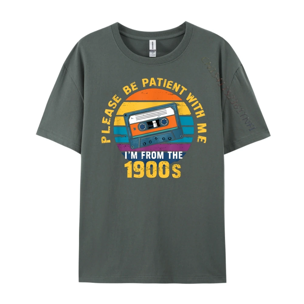 يرجى التحلي بالصبر معي أنا من القرن العشرين مضحك أبي الجرافيك تي شيرت 100% القطن الرجال تي شيرت Camisetas Hombre فضفاض #4