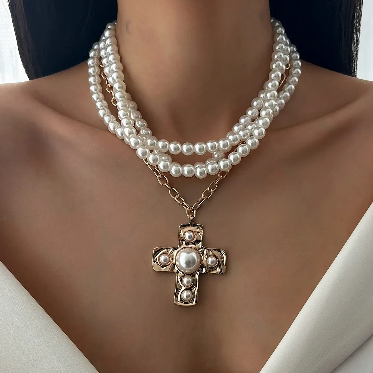 Cross Alloy Pendant Necklaces Woman Trend 2024 Accessories for Girls Grace Jewellery Women Aesthetic Cold Wind Gift Neck Jewelry
