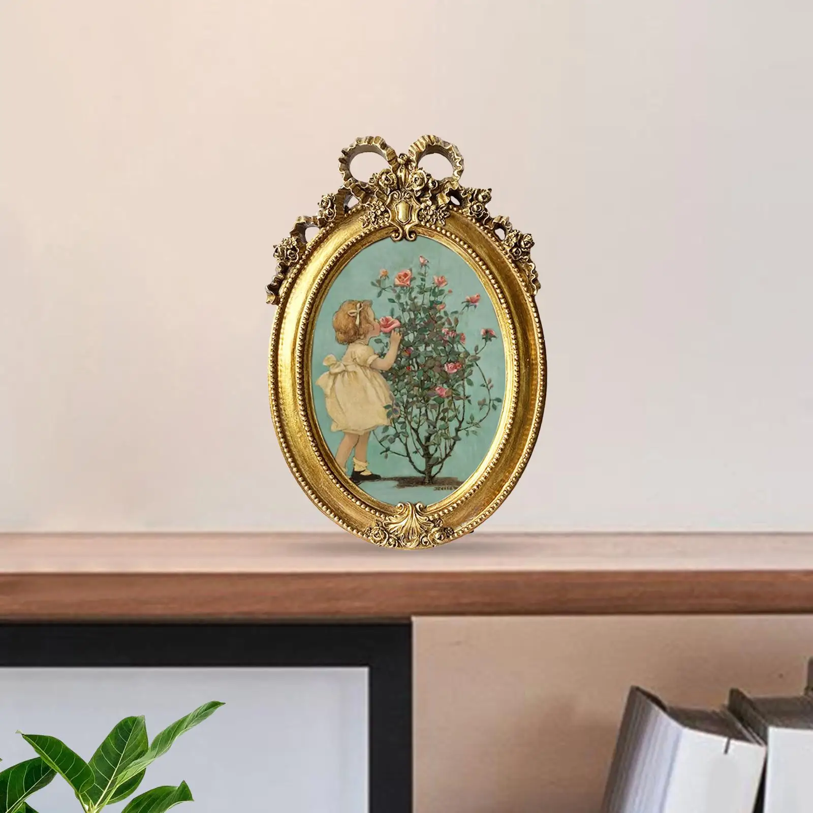 Photo Frame Retro Style Ornate Picture Frames for Desktop Bedroom Decoration