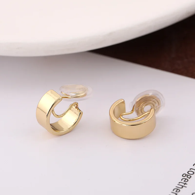 GRACE JUN New Arrival Gold Color Clip on Earrings No Pierced for Women Hoop Earrings Cuff Ear Clip Charm Jewelry Stud Earrings