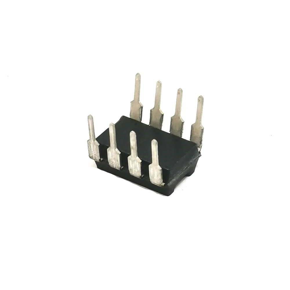 U893BSE DIP-8 1.3 GHz Prescaler for PLLs in TV/ CATV