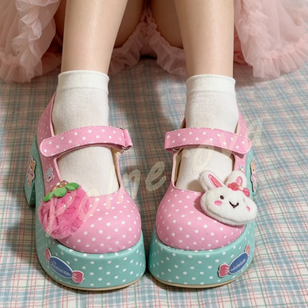 Süße Polka-Dot-Plateau-Mary-Jane-Schuhe mit Plüschhase und Erdbeer-Chunky-Absatz, flache, hübsche Lolita Y2K Damen-Kleiderschuhe