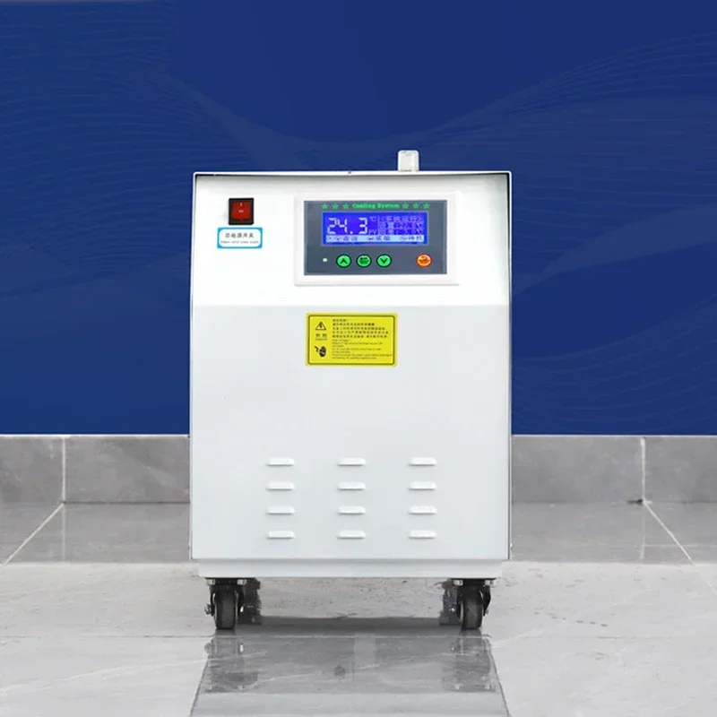 เครื่องทําน้ําเย็นอุตสาหกรรมขนาดเล็กแนวนอน การไหลเวียนของน้ําอุณหภูมิต่ํา เครื่องทําน้ําเย็นน้ําเย็นอย่างรวดเร็ว เครื่องทําน้ําแข็ง