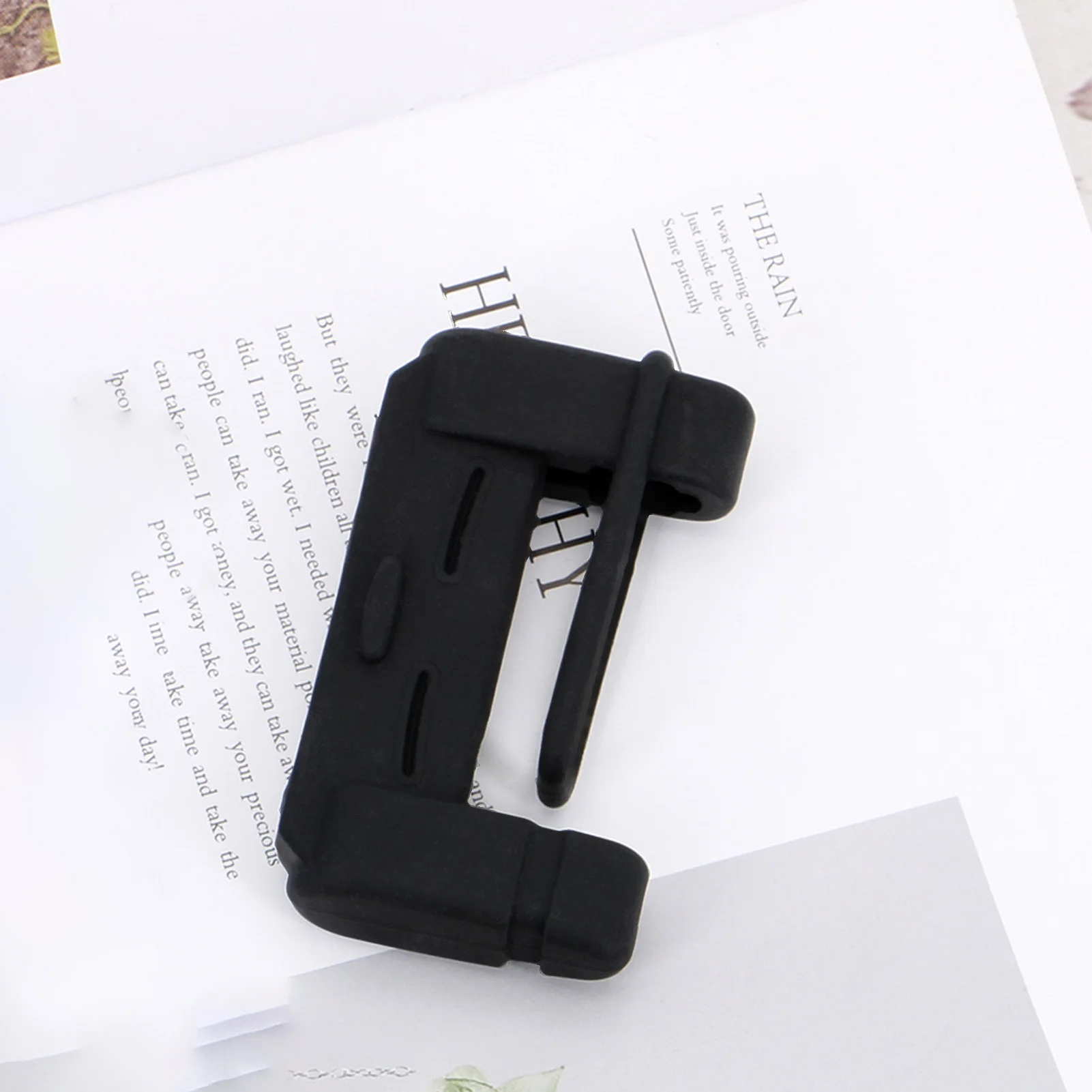Car Safety Belt Buckle Cover with Anti-Scratch and Wear-Resistant Material Suitable for Car Interior Decoration