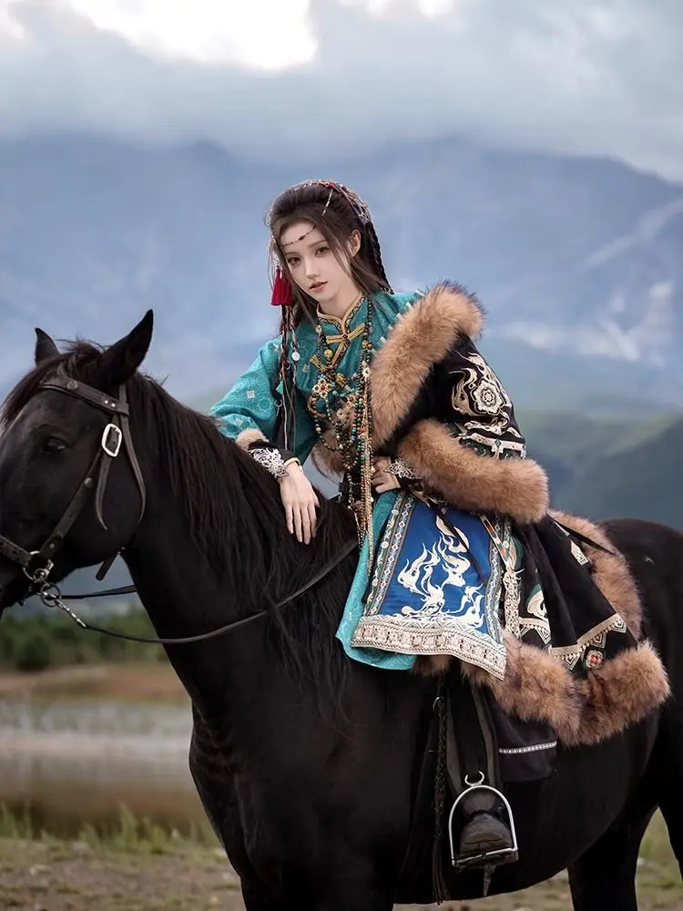 

Серия для фотосессии в этническом стиле, тибетские элементы, вышитая одежда для мужчин и женщин, одинаковый зимний костюм