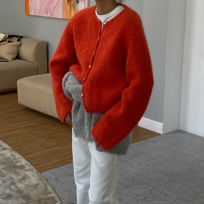 Warm Comfortable Long Sleeved Sweater Coat New Autumn Wool Short Cardigan 2026 O Neck Single Breasted Multi Color Women Sweater