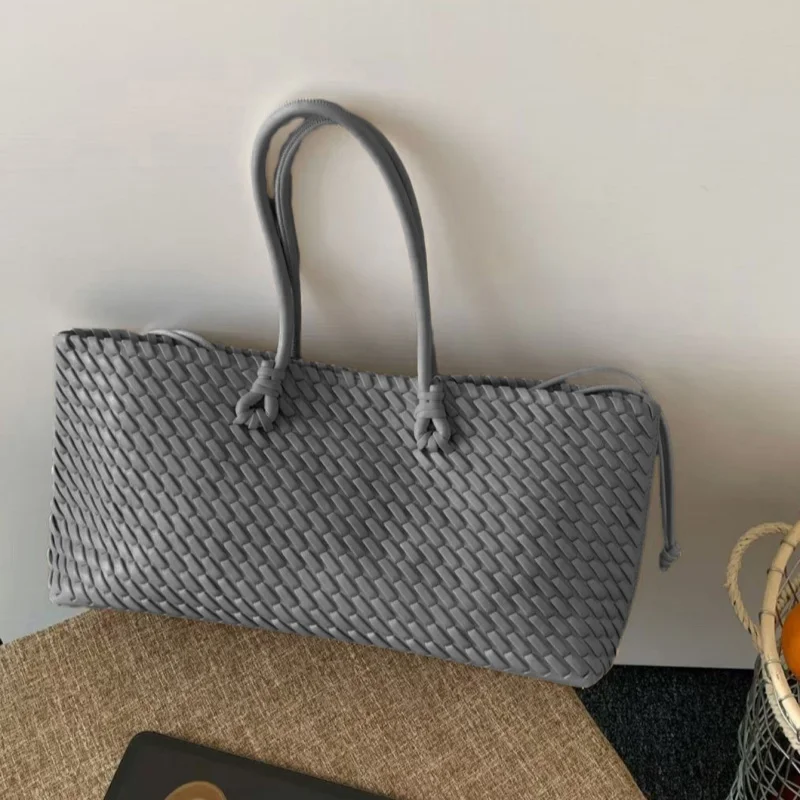 Large Capacity Versatile Tote Bag Fashionable Woven Pattern Handheld Underarm Bag Women's Trendy High-end Leather Shopping Bag