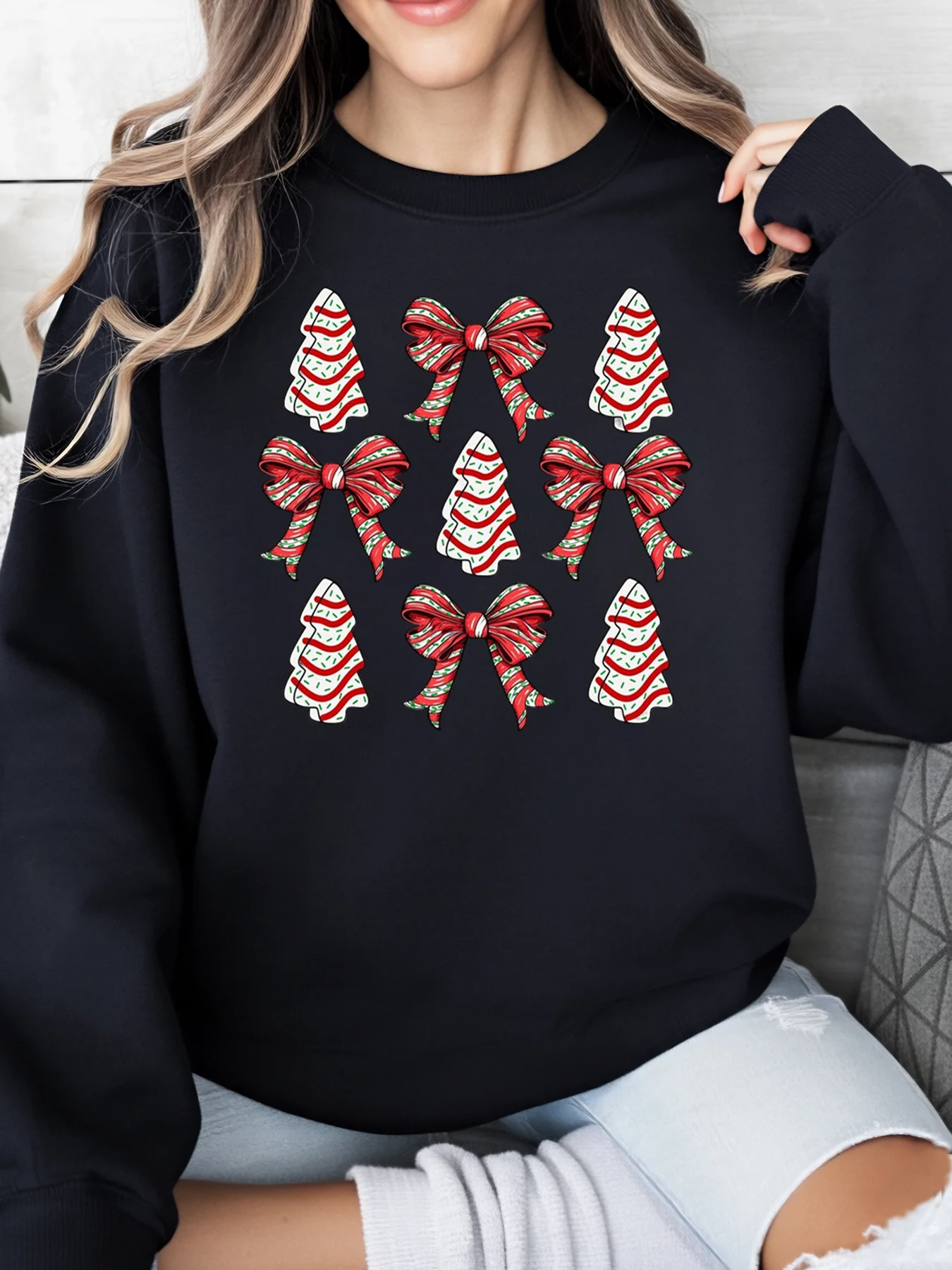 

Рождественская толстовка с принтом рождественской елки и банта, женская повседневная праздничная одежда, черная, больших размеров