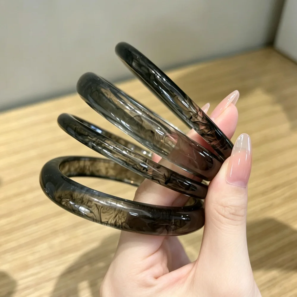 4Pcs/Set Gothic Punk Black Smudging Acrylic Bracelet Set for Women Simple Resin Stackable Bangles Daily Wear Party Jewelry Gifts