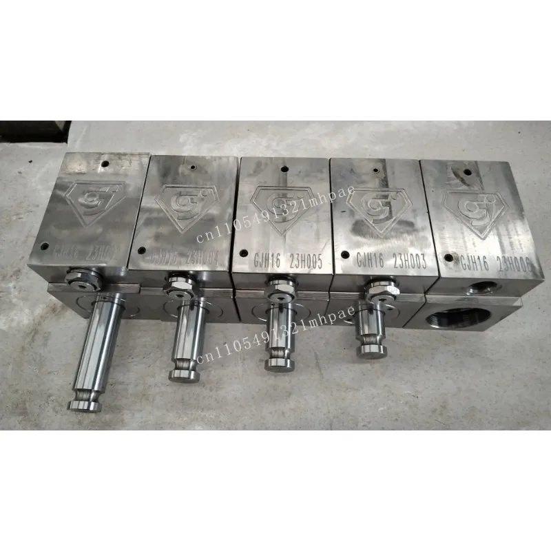 Cilindri a gancio rapido GJEM per accoppiatori a gancio rapido inclinabili