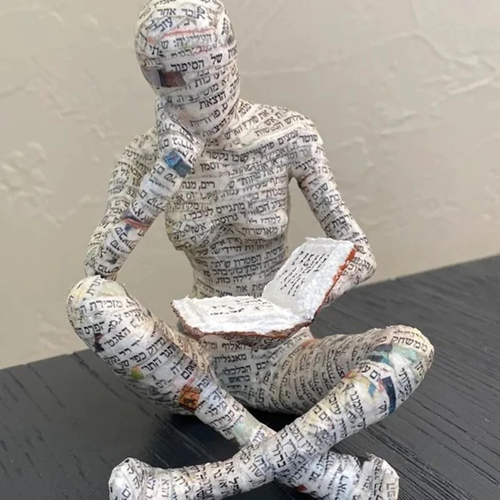 Art Thinker Resin Statue Sculpture Reading Woman Desk Ornaments Decorations Home Office Simple Crafts Nordic Home Decor