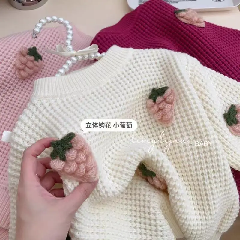 Korean Childrens Clothing 2023 Winter Girls Fashion 3D Round Neck Knitted Sweater Loose and Versatile Top Trend For Little Girls